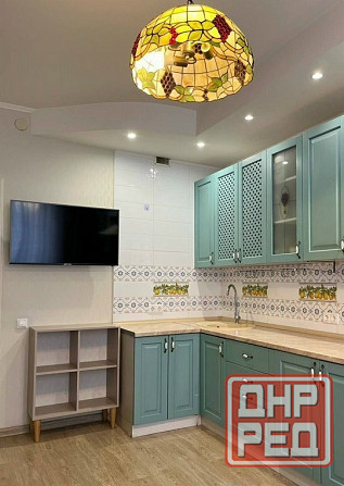 Сдаю двухкомнатную квартиру 42.0 м² этаж 2/5, Киевский район, улица Челюскинцев, Юность Донецк - изображение 1