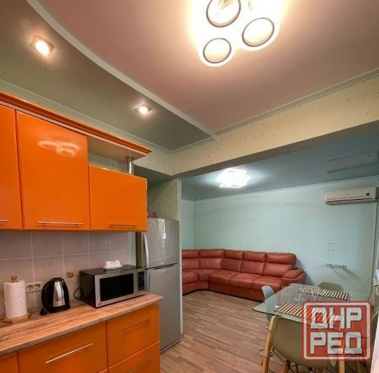 Сдаю евро-двушку квартиру в Ворошиловском районе. Ориентир - пр-кт Гринкевича Донецк - изображение 1