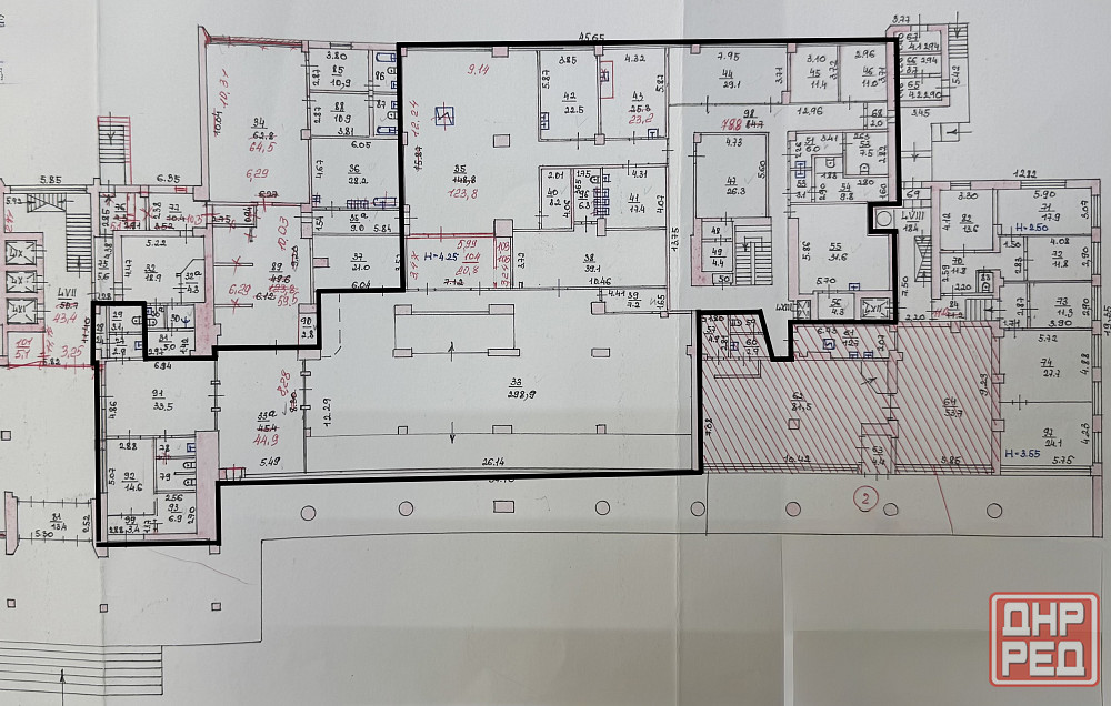 Сдам в аренду помещение 916 м² в центре Горловки Горловка - изображение 1