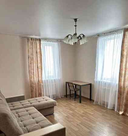 дается: Двухкомнатная квартира Донецк