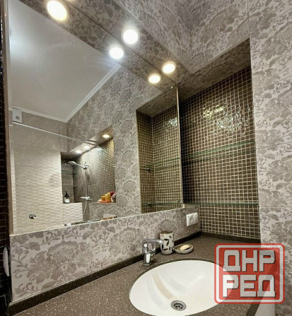 сдаётся квартира в Ворошиловском районе, недалеко от брущатки Донецк - изображение 1