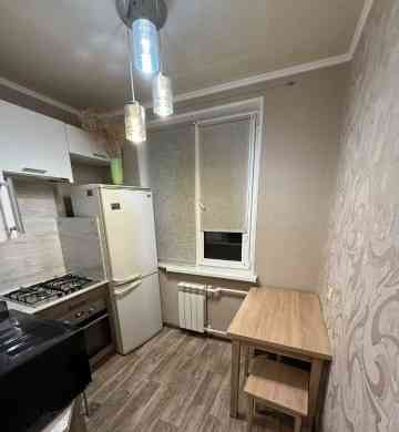 Сдаётся двухкомнатная квартира в Калининском районе города Донецка, бульвар Шахтостроителей. Донецк