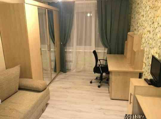 Просторная 3-к квартира в Ленинском районе для семьи! ул. Пухова Донецк