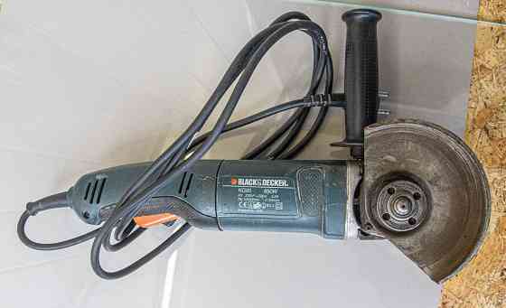 Машинка шлифовальная угловая 125 Black and Ddecker Донецк
