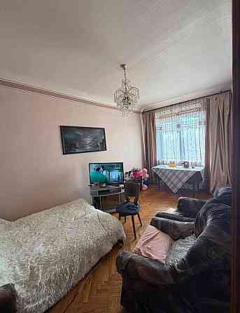 Продам 2 к.кв в самом центре ориентир Челентано Донецк