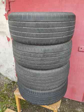 Продам шины Good Year R-18 235/45 комплект Енакиево