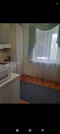 сдам 1 к кв.кировский р. широкий козыря 25000 р. вода постоянно бойлер. Донецк