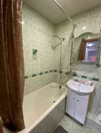 Сдается на длительный срок комфортная трехкомнатная квартира в развитом Пролетарском районе.Ул. Щети Донецк