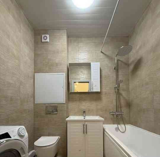 Сдаю однокомнатную квартиру формата евродвушка 38.0 м.кв. 3/9 этаж. Донецк