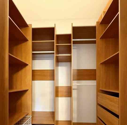 Сдаю однокомнатную квартиру формата евродвушка 38.0 м.кв. 3/9 этаж. Донецк