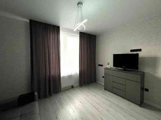 2-ка в Ворошиловском районе, ул. Университетская, 44 Донецк