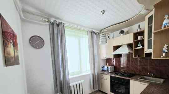 Сдаётся 1 комнатная квартира,ориентир мкрн Голубой Донецк