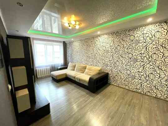 2-ка в Калининском районе, бульвар Шахтостроителей, 44 парк Строителей Донецк