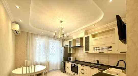 Сдаю однокомнатную квартиру 45.0 м² этаж 5/9 город Донецк, проспект Донецк