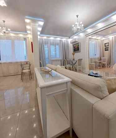 Сдаю двухкомнатную квартиру 80 кв.м2 в Ворошиловском районе Донецк