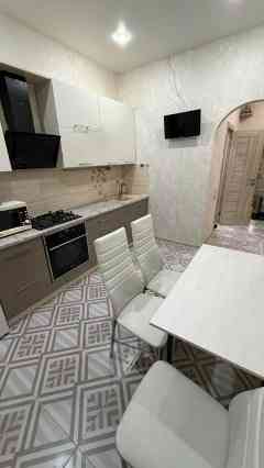 Сдам квартиру добропорядочным людям на длительный срок. Донецк