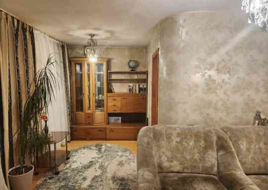 Сдается уютная небольшая студия в Калининском районе, по пр-ту Мира Донецк