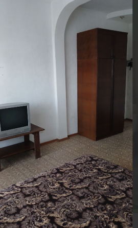 Крупногабаритная 38 м2 1-ком. квартира в Буденовском р-не, ул. Полоцкая Донецк