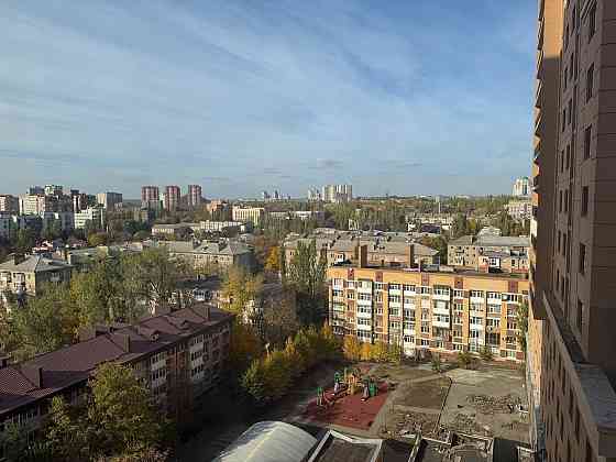 Продам 3 ком.кв 154 м2, в центре, Университетская, Звездочка. Новострой. После строителей Донецк