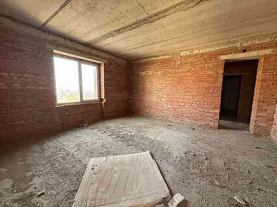 Продам 3 ком.кв 154 м2, в центре, Университетская, Звездочка. Новострой. После строителей Донецк