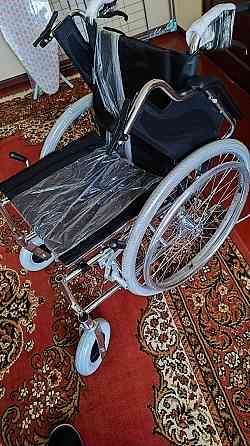 костыли подмышечные лёгкие и есть инвалидные коляски и с туалетом креслы что на все фото смотрите Донецк