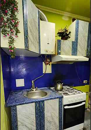 Продается трехкомнатная пл.Бакинских комиссаров 3900000 Донецк