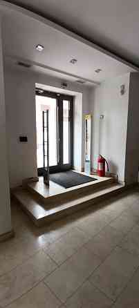 Сдам 460 м² под Офис, Магазин, Выставочный центр! Центр! Ремонт. Донецк