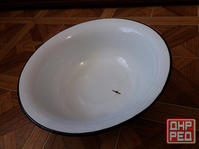 Продам миску эмалированную 32 см Донецк - изображение 1