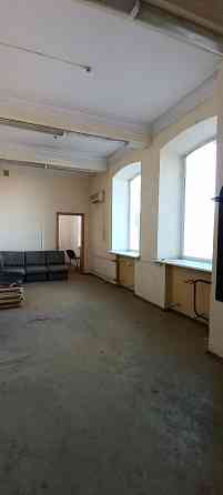 Сдам в аренду 80 м² в Ленинском районе , ул. Куйбышева. Первая линия. Отдельный вход. Офис, Магазин Донецк