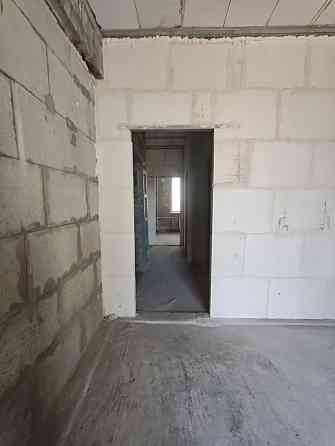 Продаётся светлая двухкомнатная квартира на четвертом этаже пятиэтажного дома сталинского проекта по Мариуполь