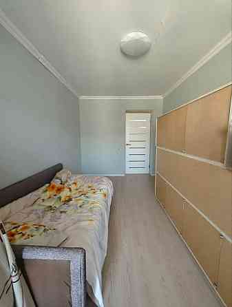 Продаётся уютная четырехкомнатная квартира - на комфортном втором этаже девятиэтажного дома. Мариуполь