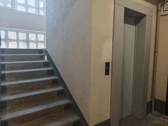 Продаётся уютная четырехкомнатная квартира - на комфортном втором этаже девятиэтажного дома. Мариуполь