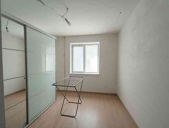 Продаётся уютная четырехкомнатная квартира - на комфортном втором этаже девятиэтажного дома. Мариуполь