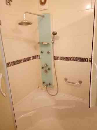 Продам 2-комнатную квартиру крупногабаритную в кирпичном доме. Донецк