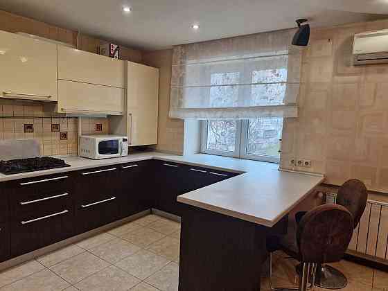 Снова в продаже!!! Продажа крупногабаритной трехкомнатной квартира пр.25-летия ркка Донецк