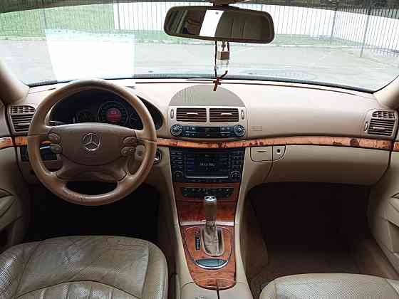 Продаётся автомобиль Mercedes Benz E320, 2006 Донецк
