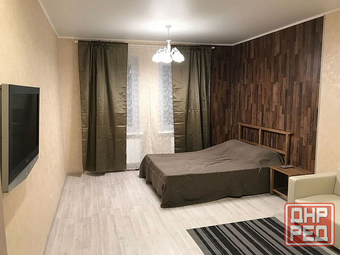 Сдаю 1комнатную квартиру в 17 мкр, Мариуполь. Со всей мебелью и техникой: спальное место, плазменный Мариуполь - изображение 1