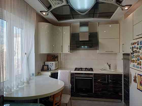 Продам 3-х комн. квартиру в Калининском районе Донецк