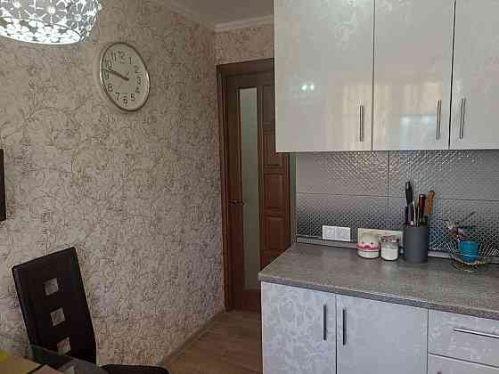 Продам 2-х комнатную квартиру с гаражом, Конти Донецк