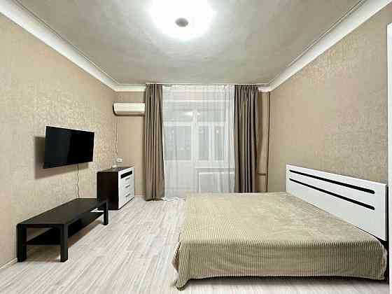 2-к. квартира, 49 м.кв. 3 эт. Мариуполь