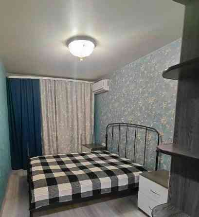 Сдается двухкомнатная квартира в Ворошиловском районе на ул Щорса 28. Донецк