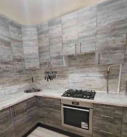 Сдается двухкомнатная квартира в Ворошиловском районе на ул Щорса 28. Донецк