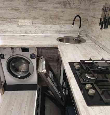 Сдается двухкомнатная квартира в Ворошиловском районе на ул Щорса 28. Донецк