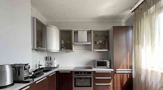 сдается трехкомнатная квартира в киевском районе Донецк