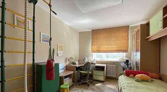 сдается трехкомнатная квартира в киевском районе Донецк