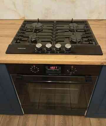 Сдаю однокомнатную квартиру 43.0 м² этаж 1/5 город Донецк, Калининский район, проспект Ильича Донецк