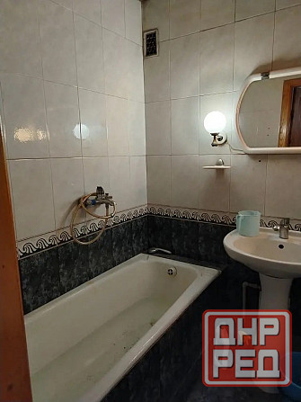 1кв. м-н Октябрьский 37кв. Макеевка - изображение 1