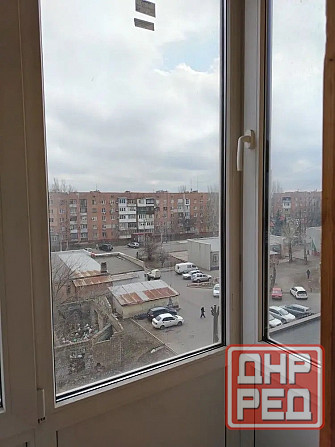 1кв. м-н Октябрьский 37кв. Макеевка - изображение 4