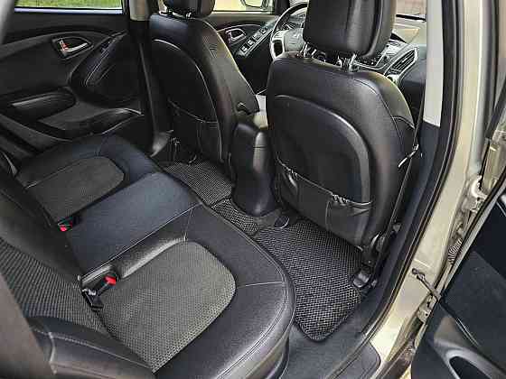 Продам Hyundai ix35 2.0 акпп2010 год Макеевка