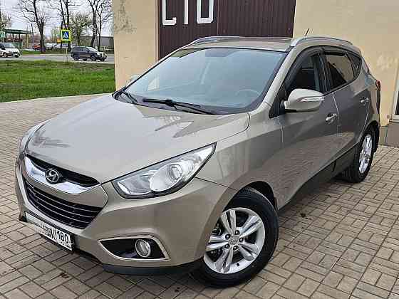Продам Hyundai ix35 2.0 акпп2010 год Макеевка